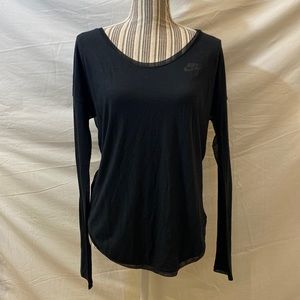 Nike mesh back long sleeved t shirt